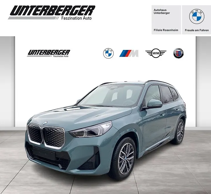 iX1 eDrive20 Geschlossen