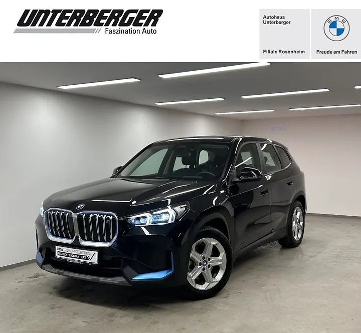 iX1 eDrive20 Geschlossen