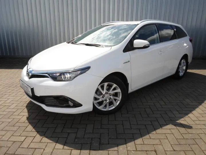 Auris 1.6 Valvematic Multidrive S Touring Sports Life Kombi