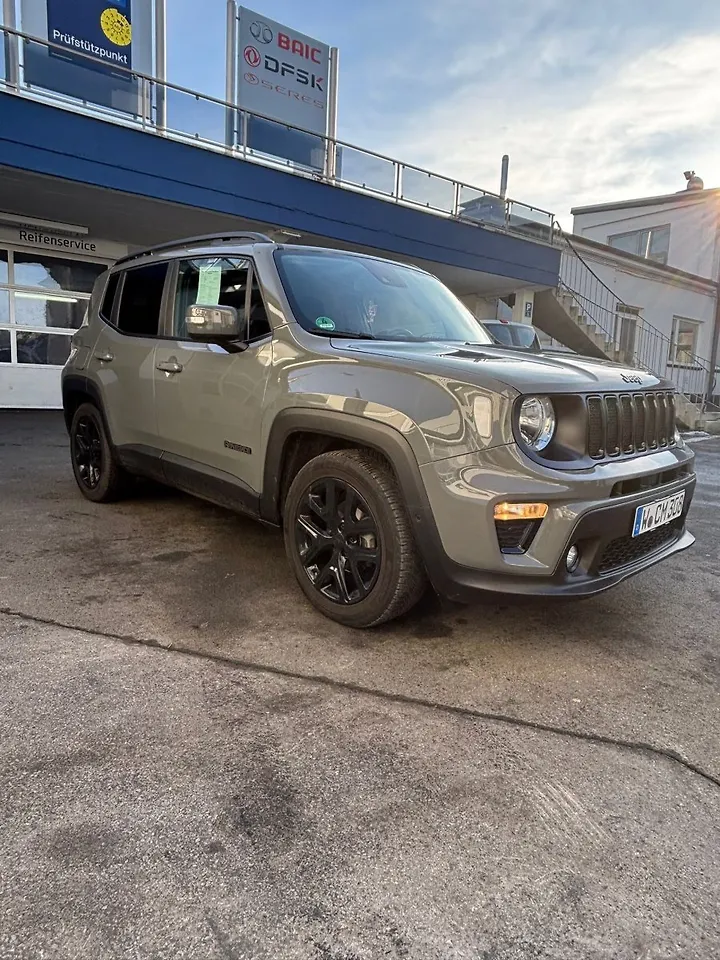 Renegade 1.0 T-GDI Limited Geschlossen