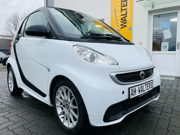 smart fortwo coupe softouch pure micro hybrid drive Limousine