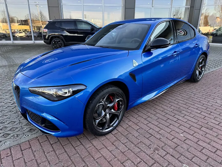 Giulia 2.9 V6 Bi-Turbo AT8 Quadrifoglio Super Sport Limousine