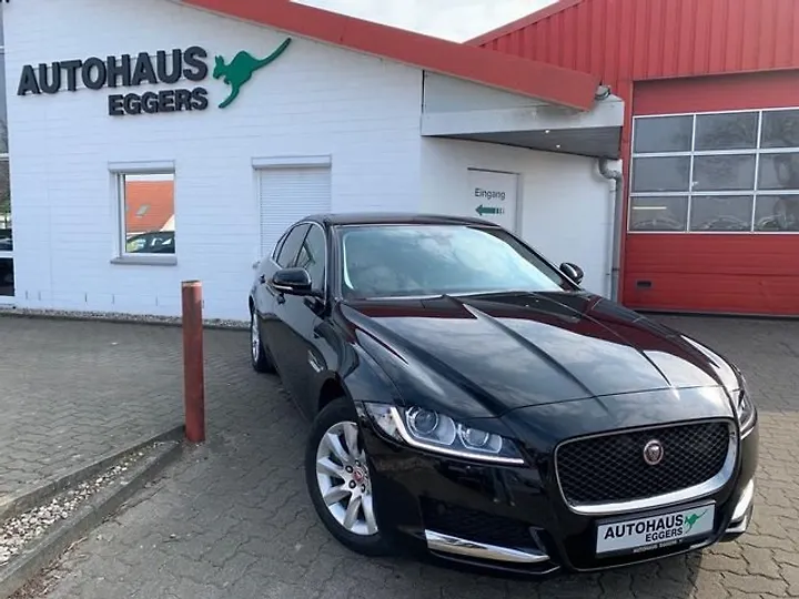 XF E-Performance Aut. Pure Limousine