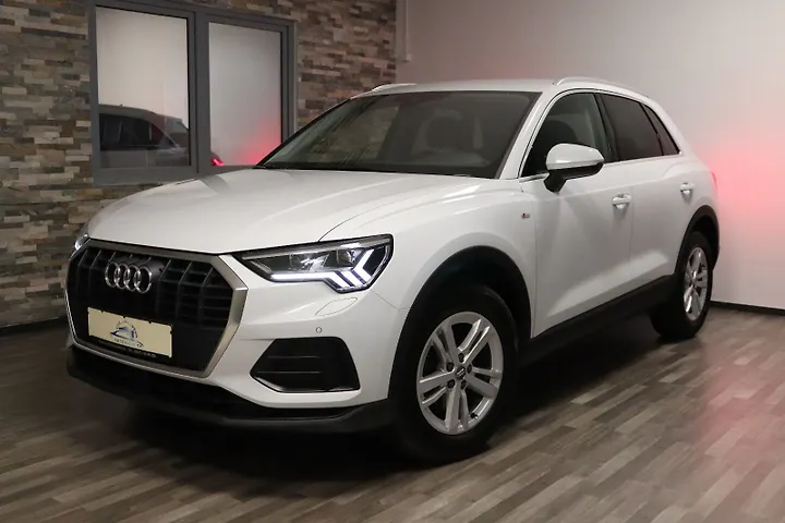 Q3 40 TDI quattro S tronic Geschlossen