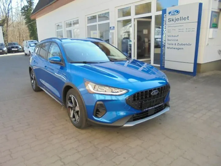 Focus Turnier 1.0 EcoBoost Hybrid Aut. TITANIUM Kombi
