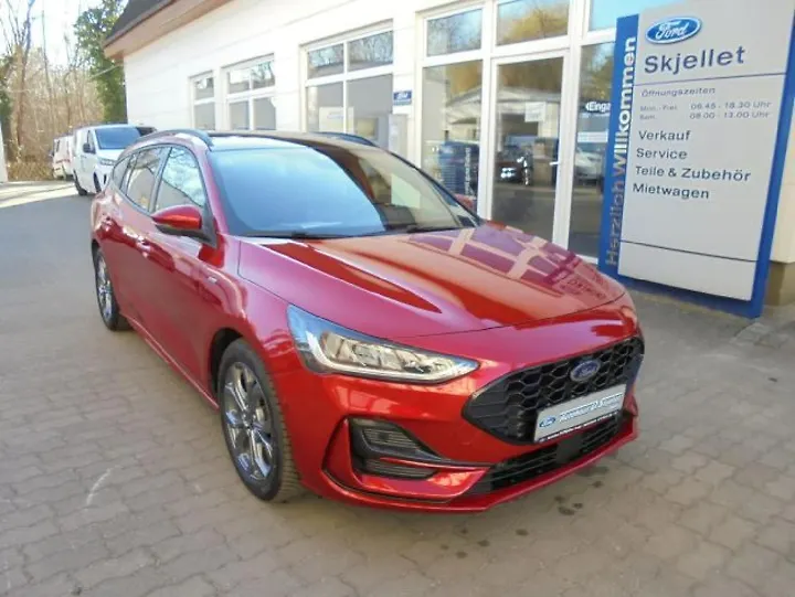 Focus Turnier 1.0 EcoBoost Hybrid Aut. TITANIUM Kombi
