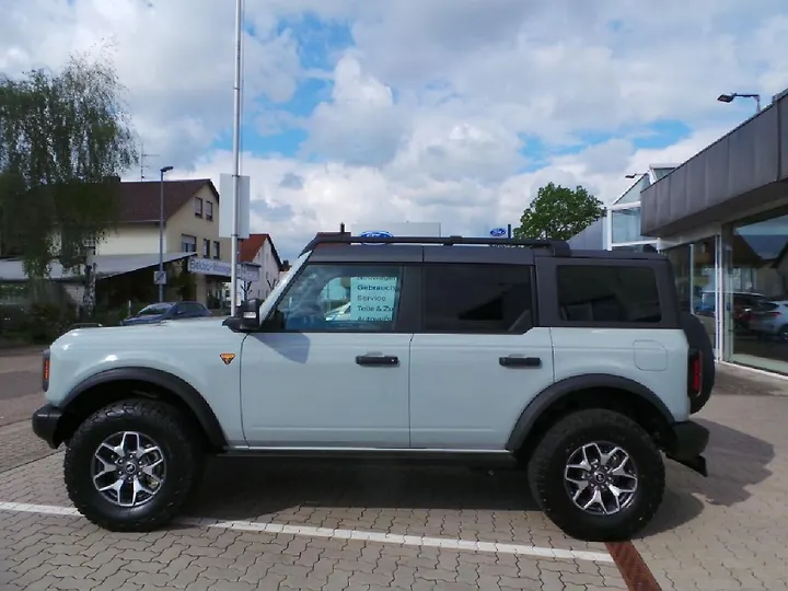 Bronco 2.7 EcoBoost V6 Outer Banks Geschlossen