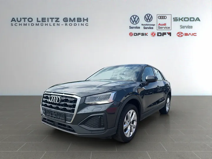 Q2 35 TFSI S tronic advanced Geschlossen