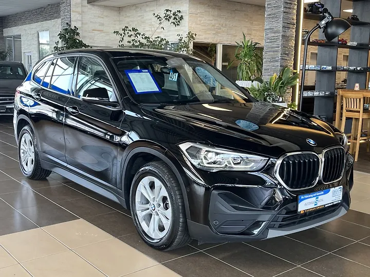 X1 sDrive18i Aut. Advantage Geschlossen