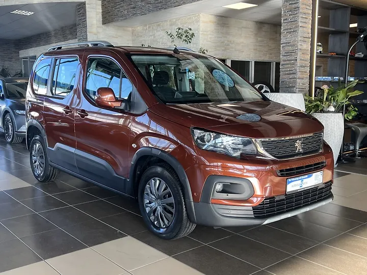 Rifter BlueHDI 130 L1 EAT8 Active Kombi