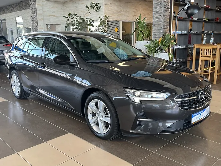 Insignia Country Tourer 2.0 BiTrb D 4x4 Automatik Kombi