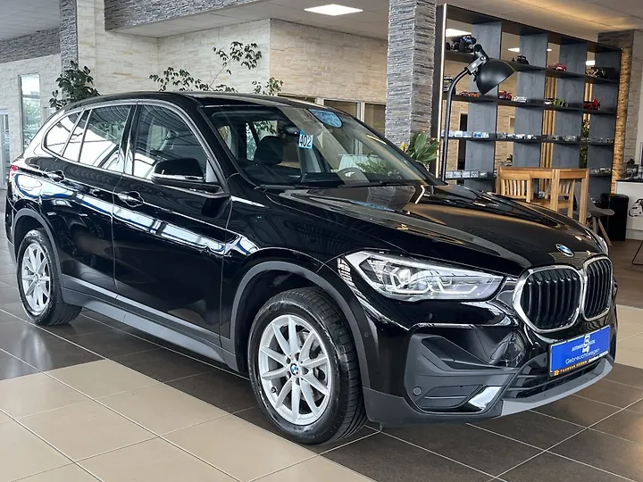 X1 xDrive25i Aut. Advantage Geschlossen