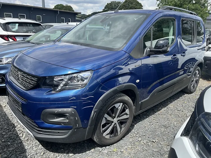 Rifter BlueHDI 130 L1 EAT8 Active Kombi