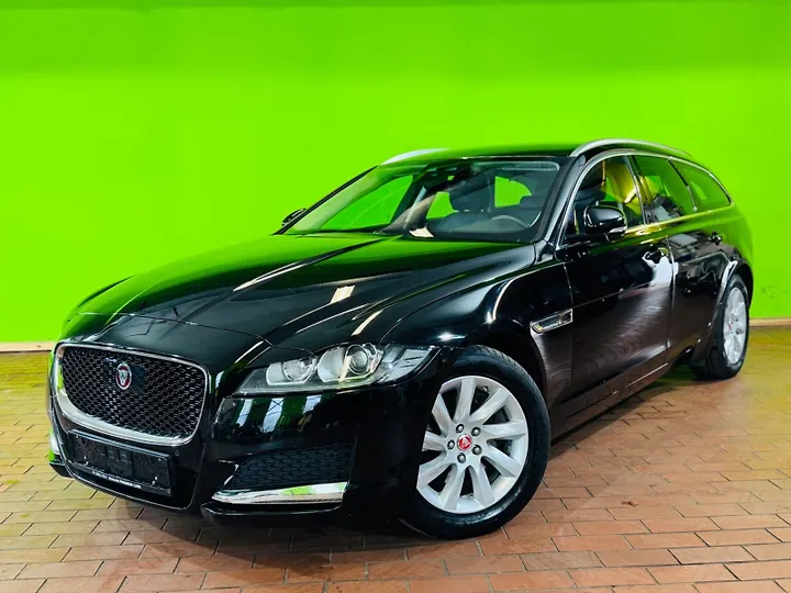 XF E-Performance Sportbrake Aut. Pure Kombi