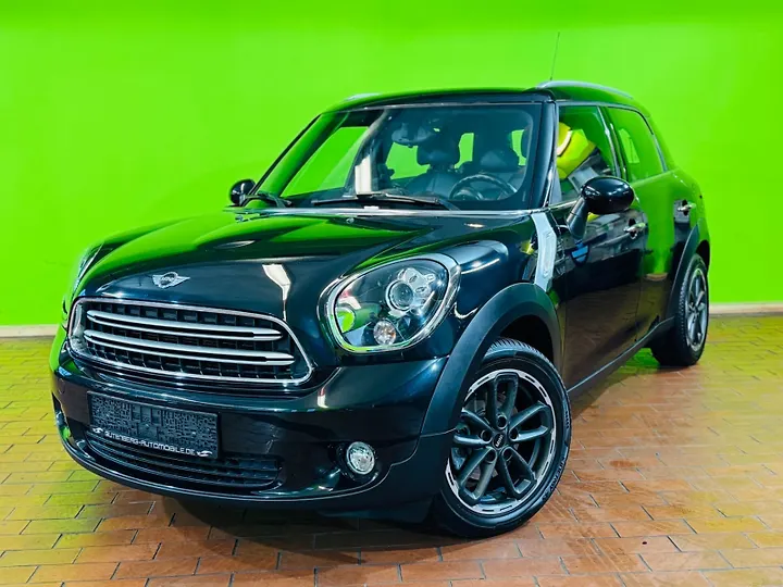 Mini Cooper D Paceman Geschlossen
