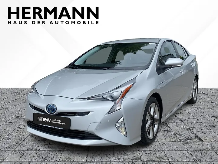 Prius Plug-in Hybrid Limousine