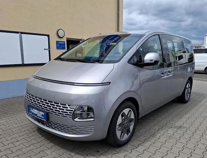 STARIA 1.6 T-GDI HEV Trend Kombi