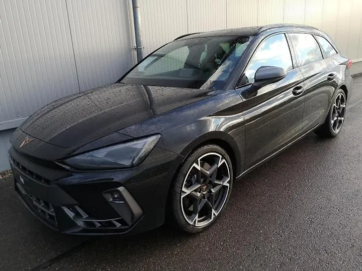 Leon Sportstourer 1.5 eTSI DSG Kombi