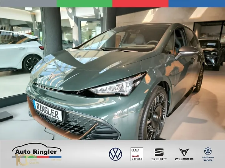 Born 150kW/58kWh Limousine