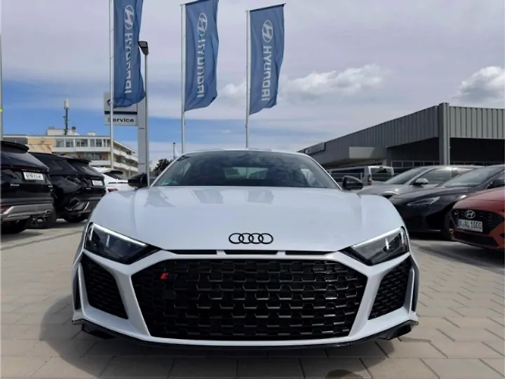 R8 V10 5.2 FSI quattro S tronic Coupe