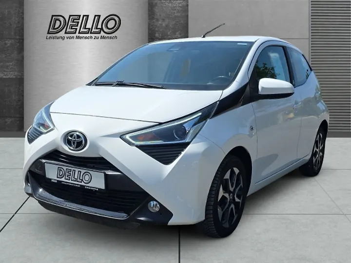 Aygo x-play Team Deutschland Limousine