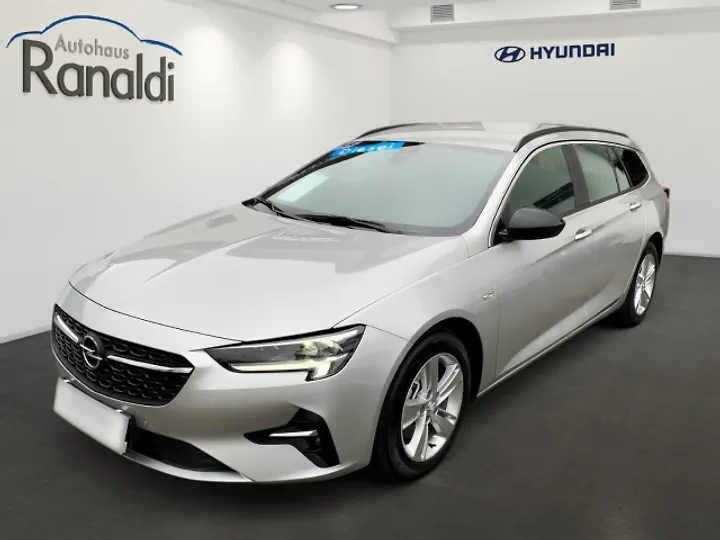 Insignia Country Tourer 2.0 BiTrb D 4x4 Automatik Kombi