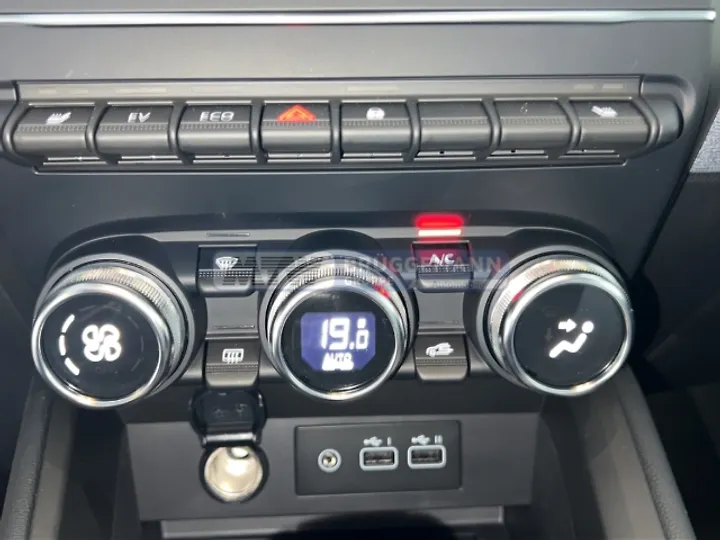 Lancer 1.3 Limousine