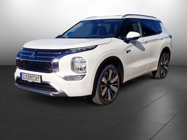 Outlander 2.2 DI-D 4WD Aut. SUV-Star+ Geschlossen