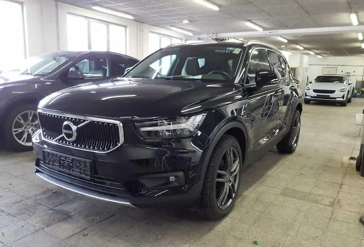 XC40 T3 Momentum Geschlossen