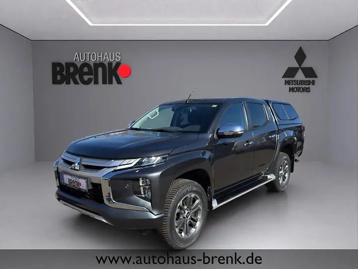 Outlander 2.2 DI-D 4WD Aut. SUV-Star+ Geschlossen