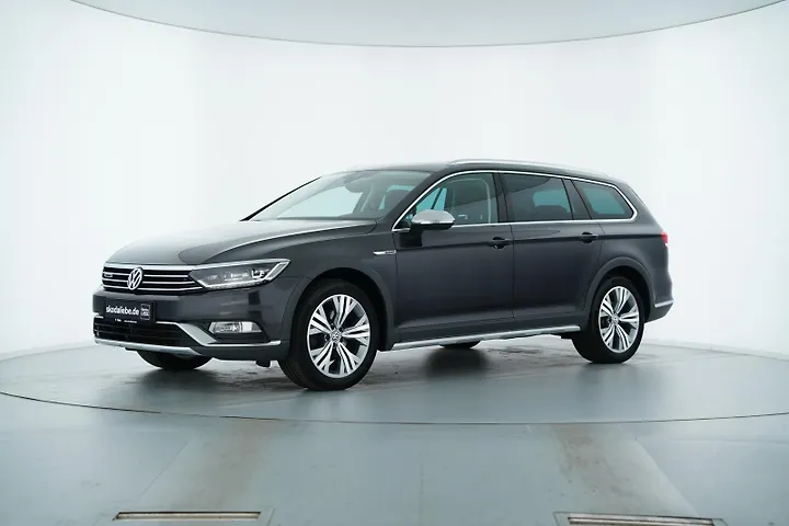 Passat Variant 2.0 TDI SCR DSG Comfortline Kombi