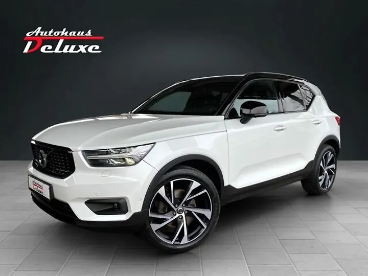 XC40 D4 AWD Geartronic Momentum Geschlossen