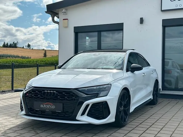 S3 TFSI Limousine quattro S tronic Limousine