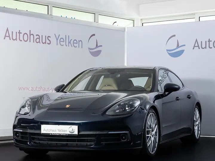 Panamera 4S Limousine