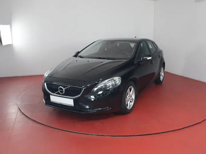V40 T4 Momentum Limousine