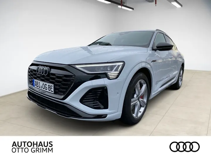 Q8 e-tron 55 quattro advanced Geschlossen