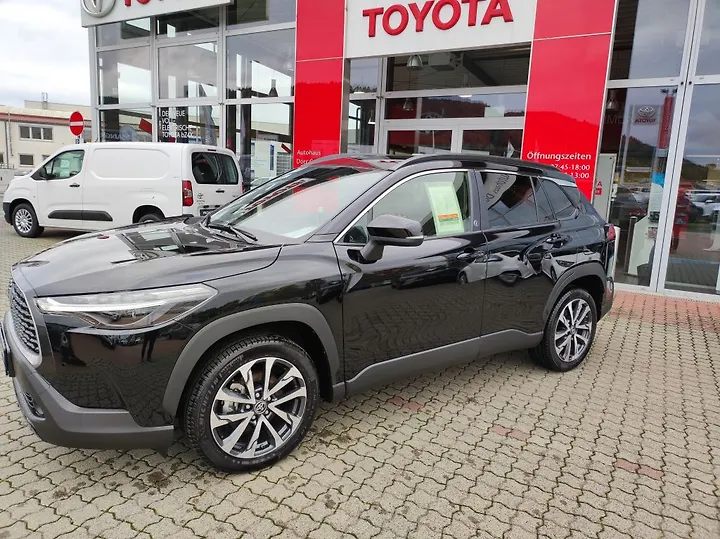 Corolla Cross Hybrid 2.0 VVT-i Team Deutschland Geschlossen