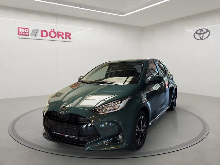 Yaris Hybrid 116 1.5 VVT-i Teamplayer Limousine