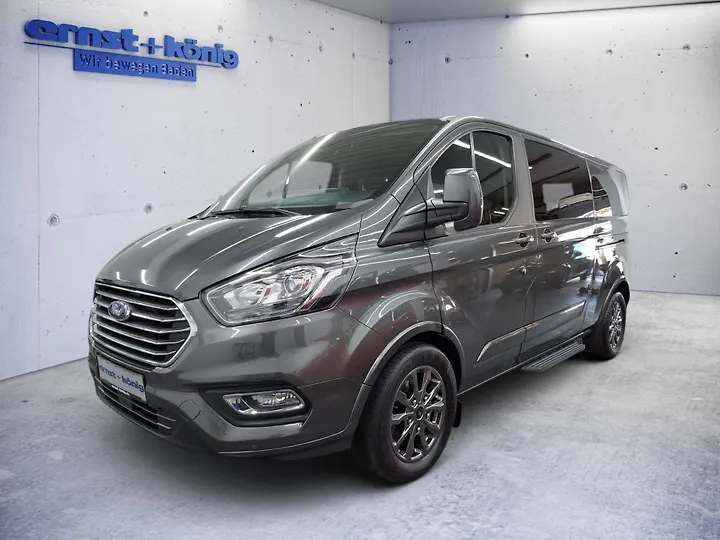 Tourneo Custom 310 L2H1 VA Titanium Bus