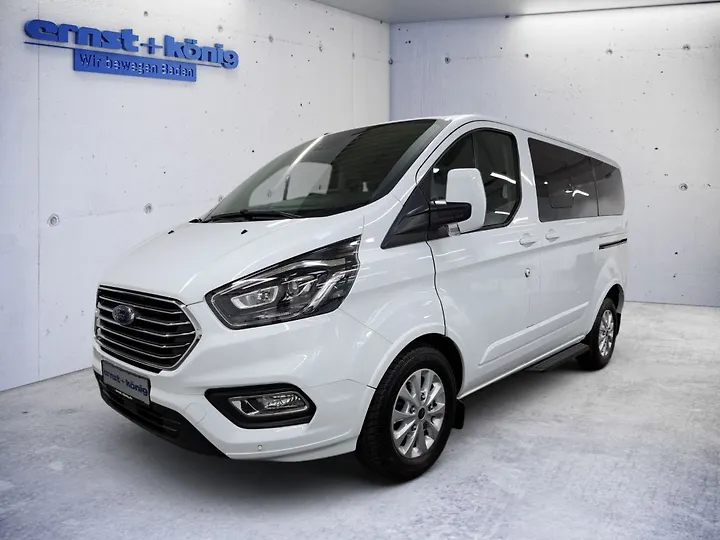 Tourneo Custom 320 L1H1 VA Autm. Titanium Bus