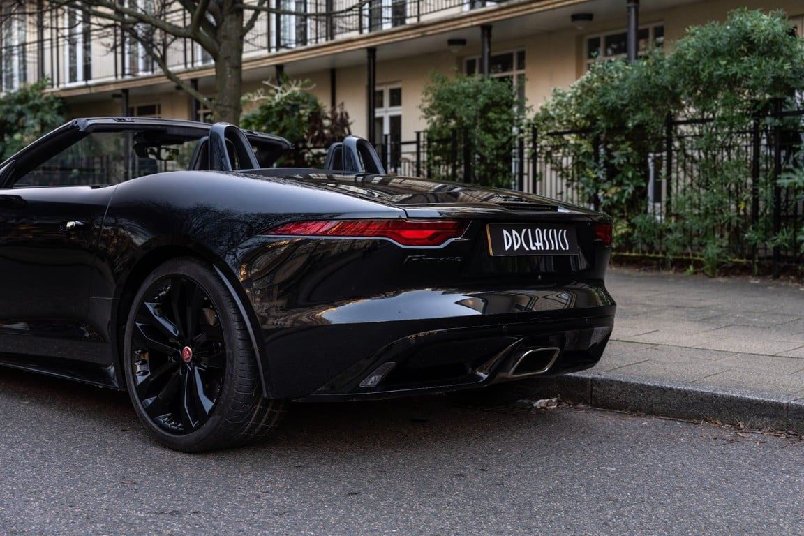 Jaguar f type r dynamic black 1fb6ixucn7kwq1mtxr2k5