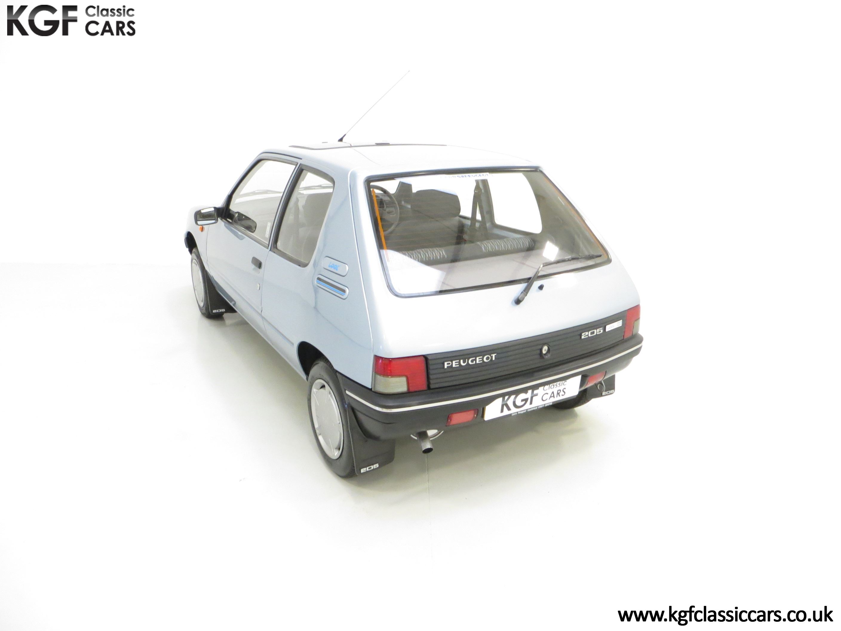 Peugeot 205 t6gwhumeovee2zblf9yjw