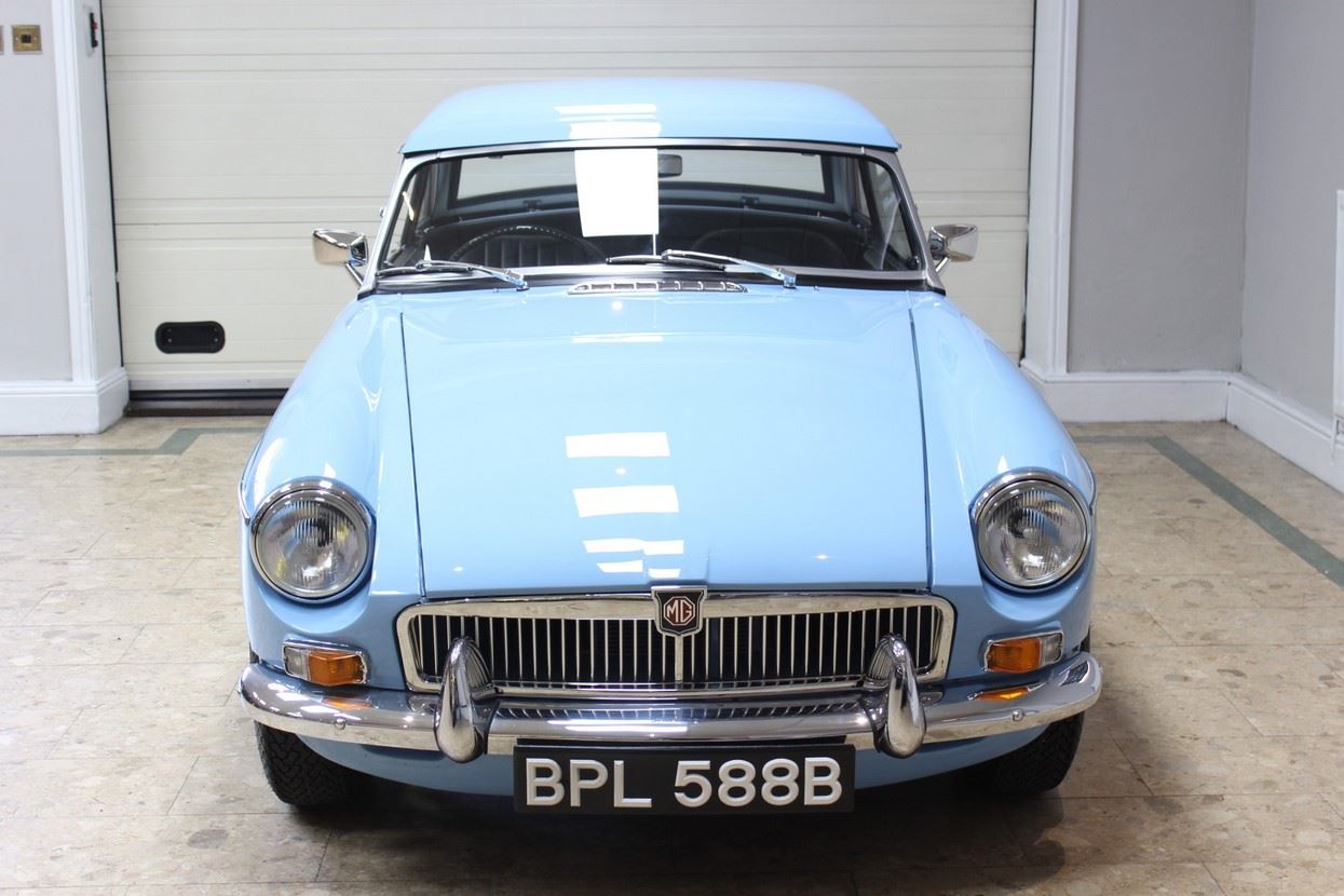 1964 oselli mgb  roadster 1.9 manual concours restoration best available  9ztreox5c7r6fi6eaaper