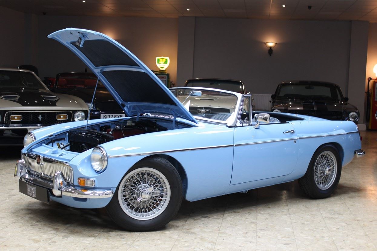 1964 oselli mgb  roadster 1.9 manual concours restoration best available  iwdplpsylmeinmcghgvek
