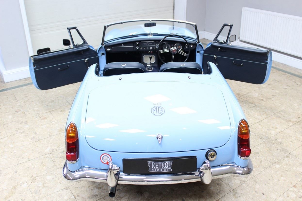 1964 oselli mgb  roadster 1.9 manual concours restoration best available  agymrzkcv0l3a5txx8jw0