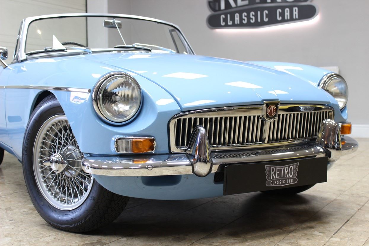 1964 oselli mgb  roadster 1.9 manual concours restoration best available  jgw5uxpqt9d2c3diniho7