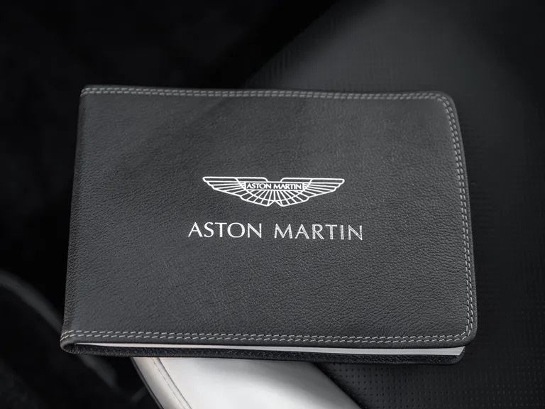 Aston martin vanquish 3fnlqagogeipgvi3vt1w6
