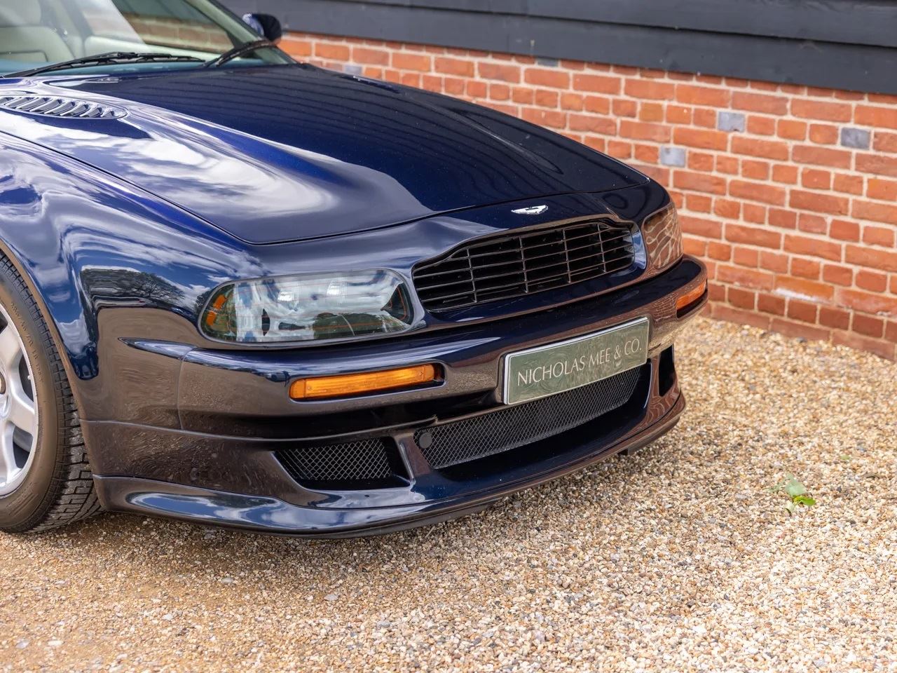 Aston martin v8 vantage v550 3cv2jovviaqjrfgyvtrug