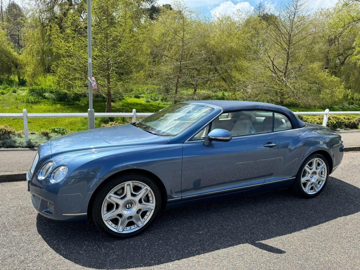 Bentley continental cidozjeobve3wh p4gxbn