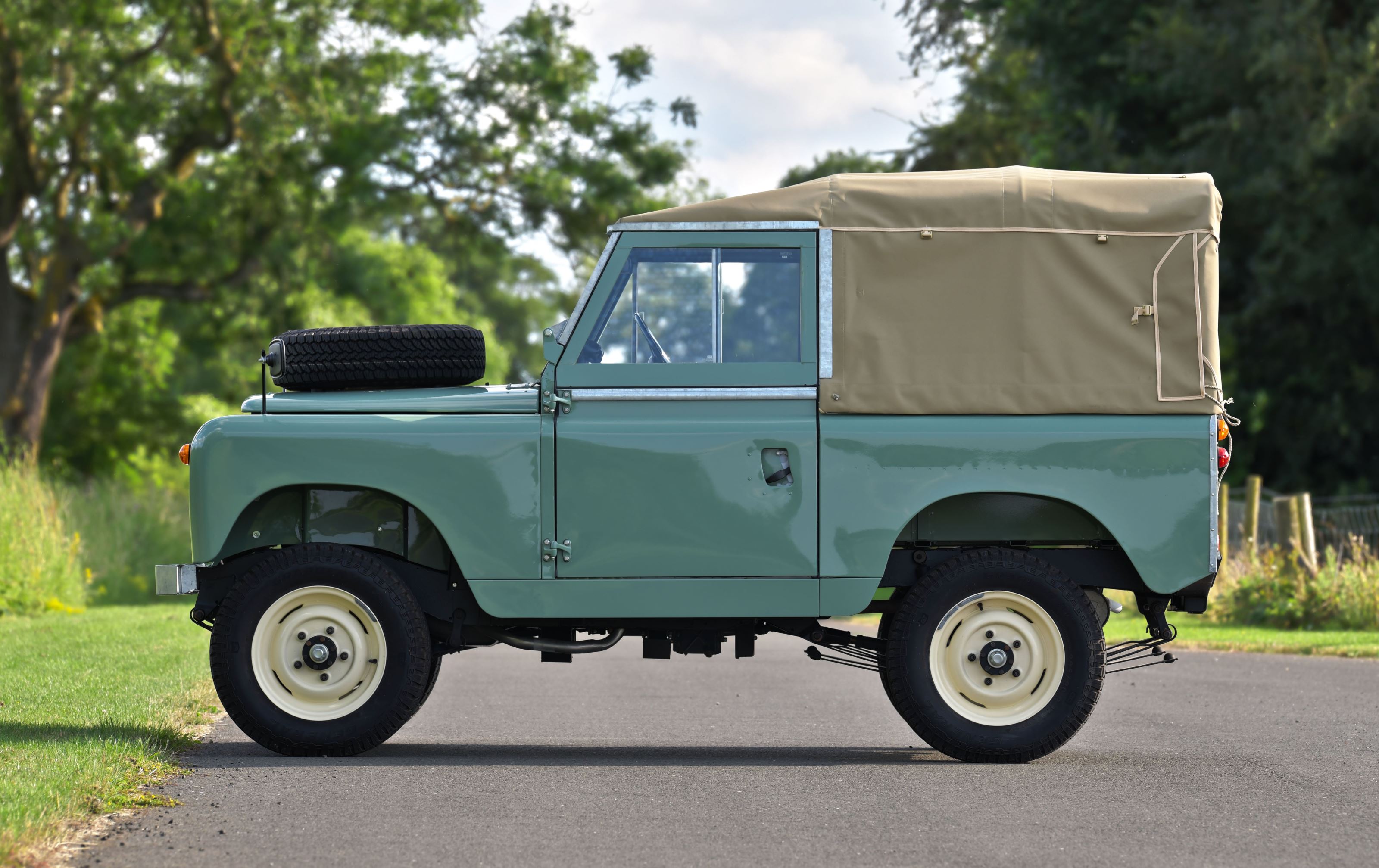 Land rover series 2a swb 88 with overdrive 2mu1pbli5hbfzmcxuatgh